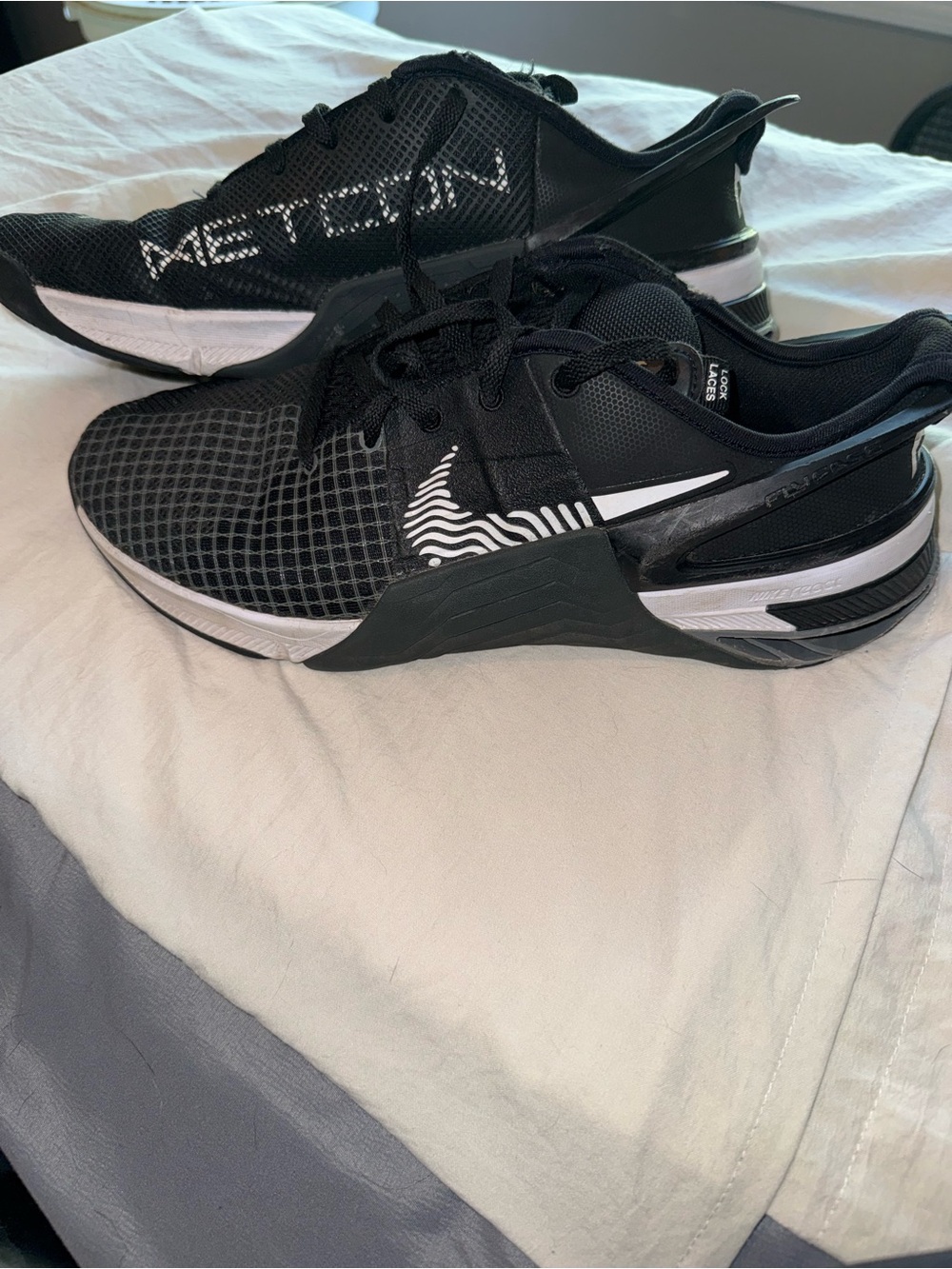 Nike Metcon Cross-Training Shoes - Black & White